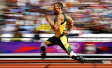 开云体育下载-克莱·汤普森末节狂飙19分，鹈鹕逆转吉林惊险晋级淘汰赛