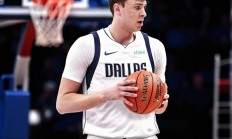 开云官网-独行侠逆转鹈鹕，东契奇惊艳四座