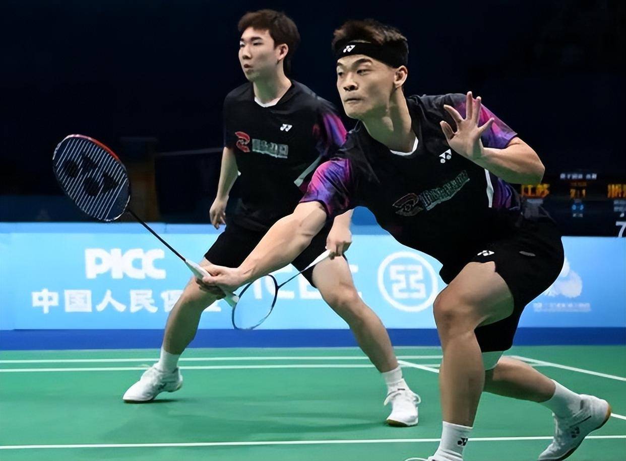 包含中国队险胜印尼队,石宇奇统治全场的词条 包含中国队险胜印尼队,石宇奇统治全场的词条