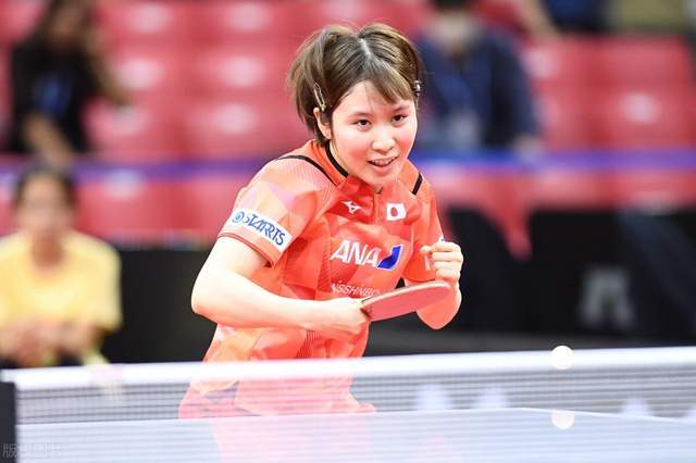 包含篮球女团复仇之战震撼开打，胜负趋势微妙的词条