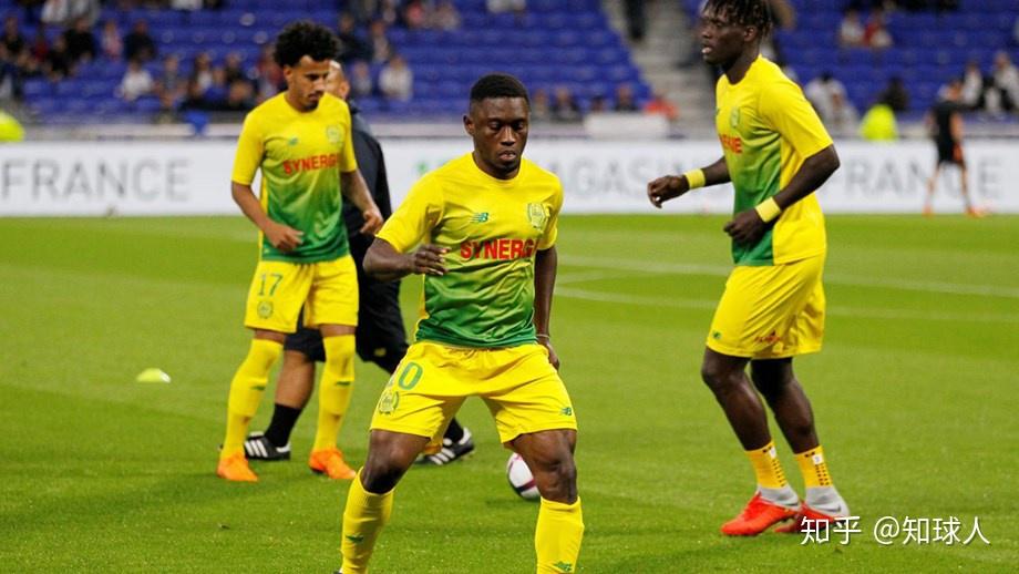 南特主场大胜对手，积分攀升