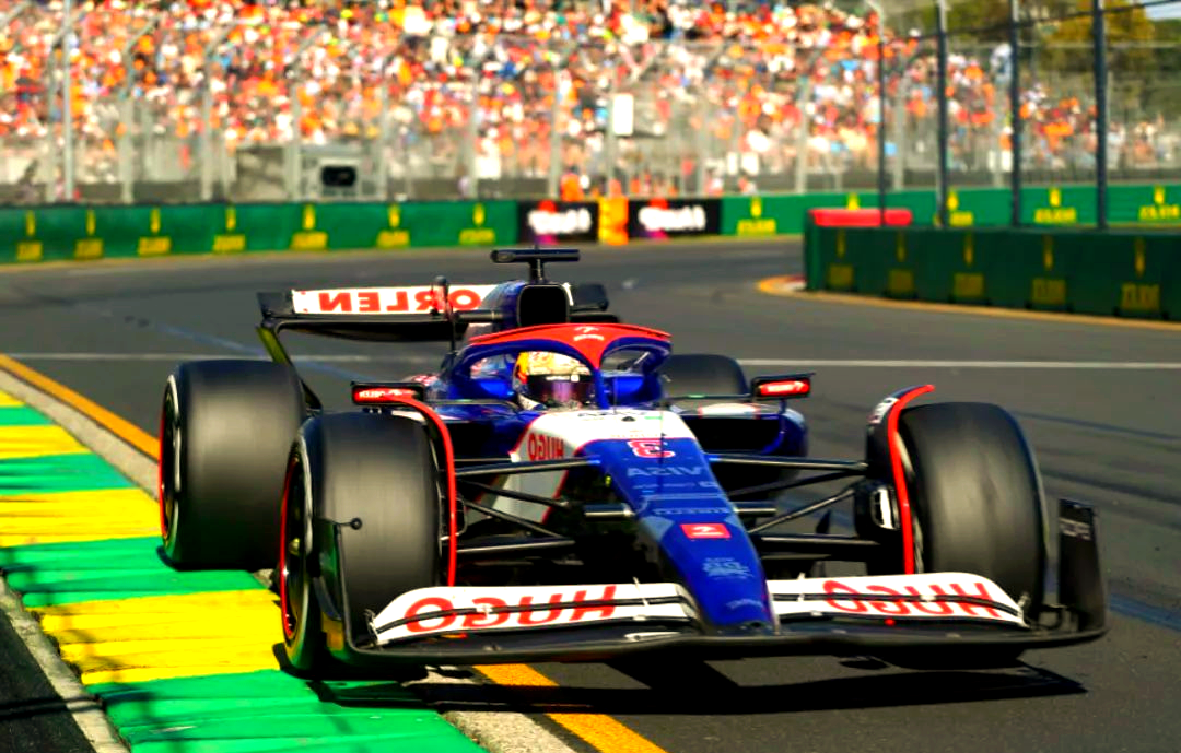 红牛二队险胜雷诺车队,拉塞尔统治全场的简单介绍 红牛二队险胜雷诺车队,拉塞尔统治全场的简单介绍