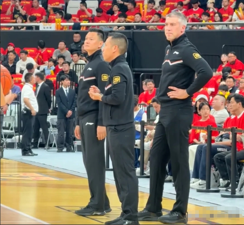 包含辽宁队稳扎稳打，全面压制对手的词条