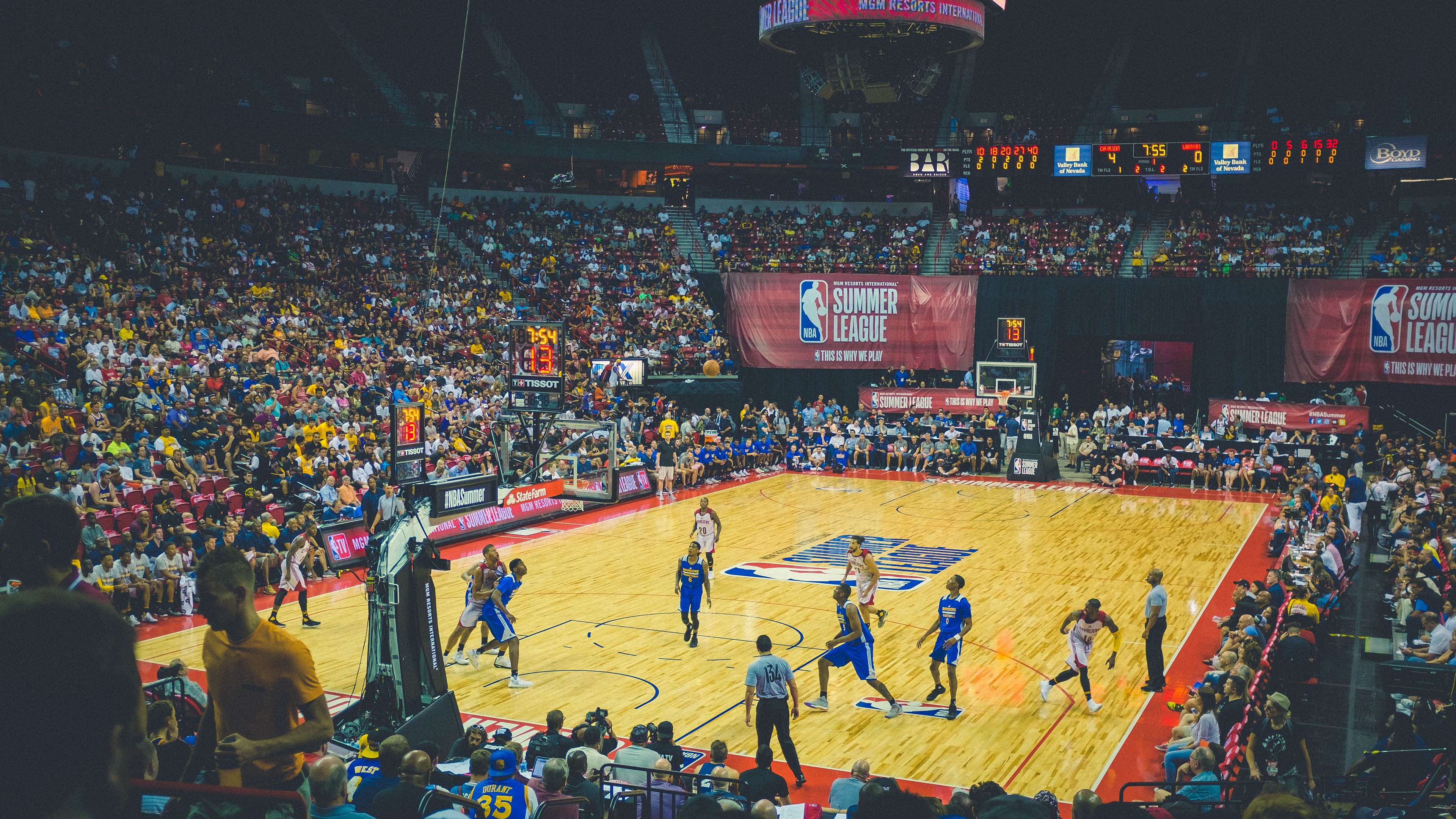 欧冠决赛之夜，当篮球节奏大师恩比德遇见绿茵场