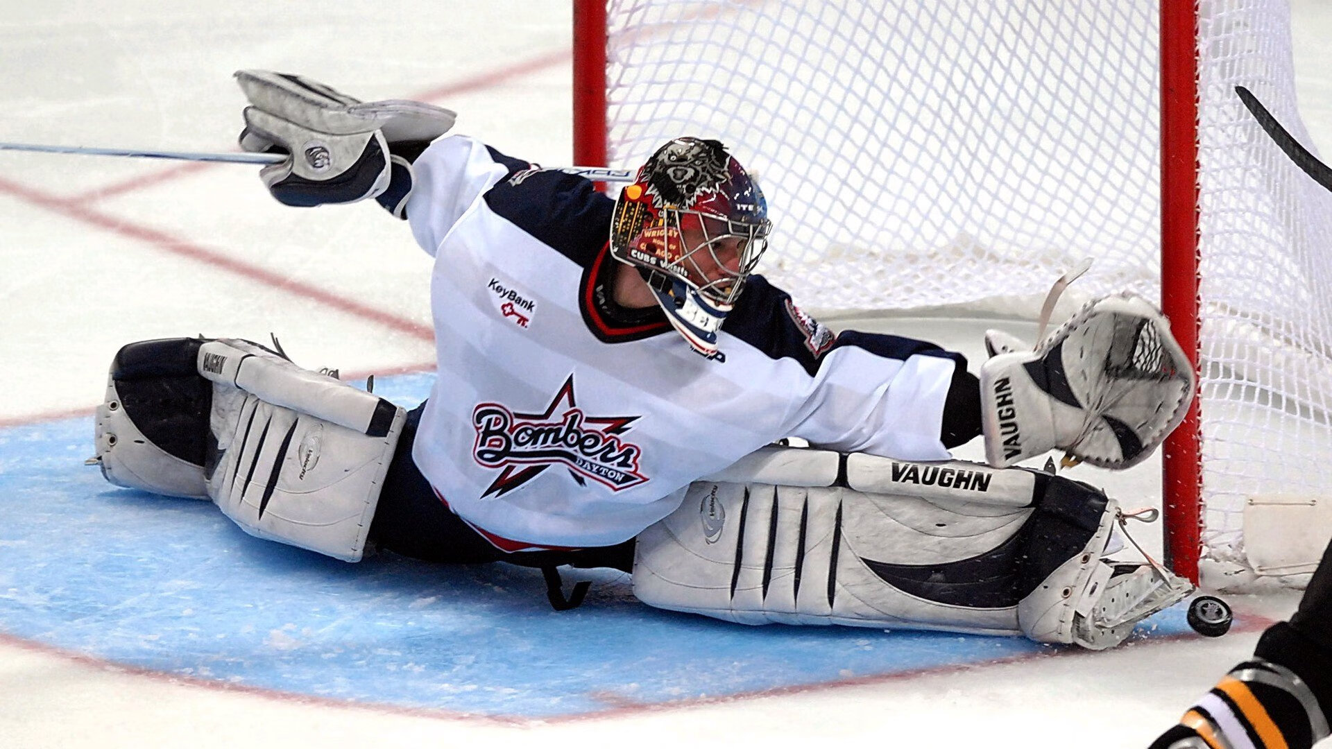 恩比德爆发定乾坤,黄蜂关键战突围雷霆